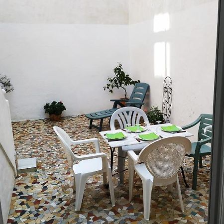 Exceptionnel : Hypercentre Biarritz T2 Avec Patio Apartment Luaran gambar