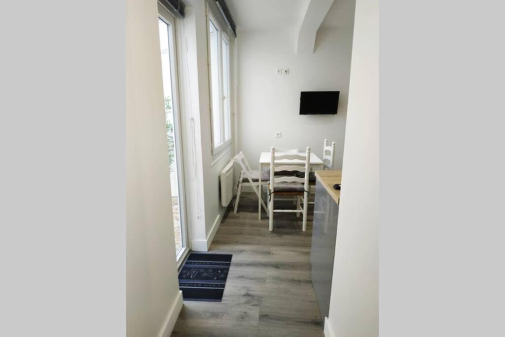 Exceptionnel : Hypercentre Biarritz T2 Avec Patio Apartment Luaran gambar
